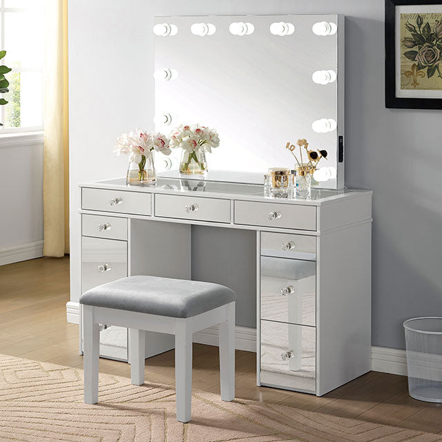 Fabric|Mirror|Solid Wood|Wood Veneer|Others